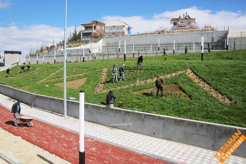Şehrin Dört Yanında Peyzaj Düzenlemeleri Devam Ediyor 11