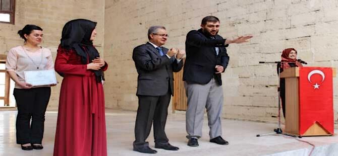 Karaman'da İşaret Dili Kursiyerleri Sertifikalarını Aldılar 13