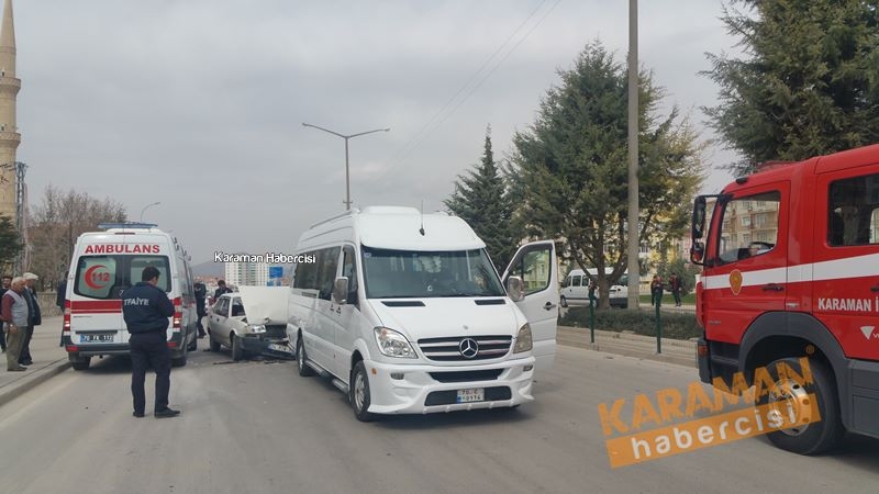 Kırmızı Işıkta Zincirleme Trafik Kazası 1