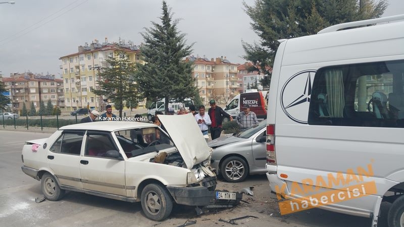 Kırmızı Işıkta Zincirleme Trafik Kazası 9