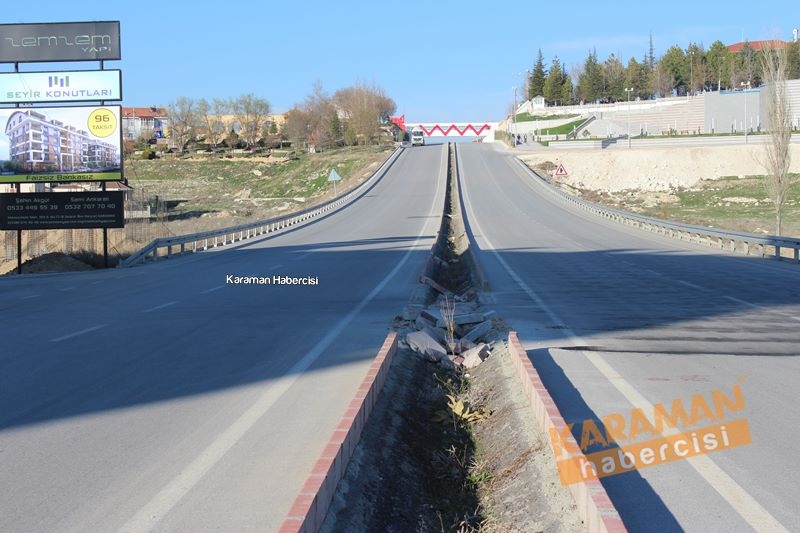 Mut Yolu Orta Refüj İhlali 8