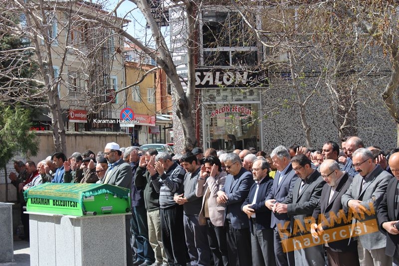 Esra Duru Dualarla Son Yolculuğuna Uğurlandı 11