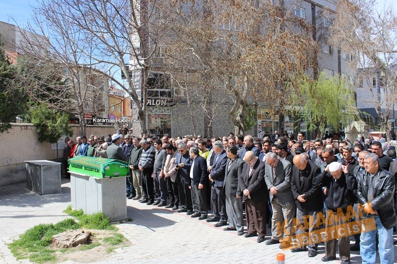 Esra Duru Dualarla Son Yolculuğuna Uğurlandı 5