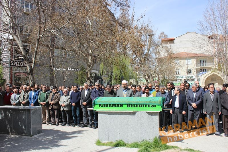 Esra Duru Dualarla Son Yolculuğuna Uğurlandı 9