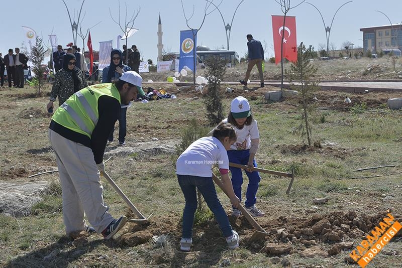 KMÜ'de 3 Bin Fidan Toprakla Buluştu 13