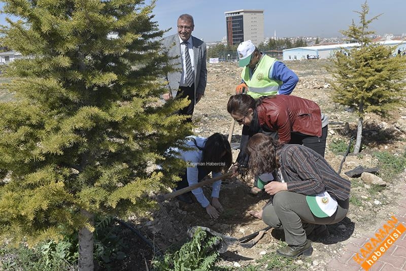KMÜ'de 3 Bin Fidan Toprakla Buluştu 19