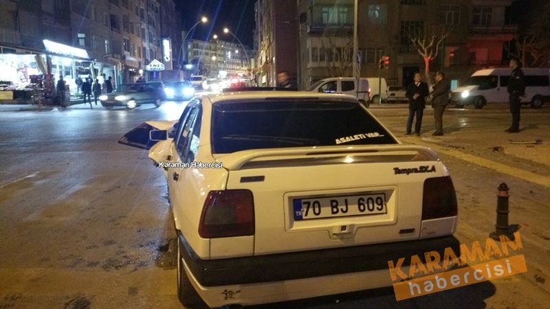 Trafik Magandası Emniyet Otosuna Çarptı 4