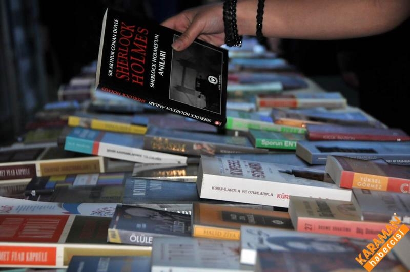 Vali Meral Kütüphane Haftası Açılış Programına Katıldı 9