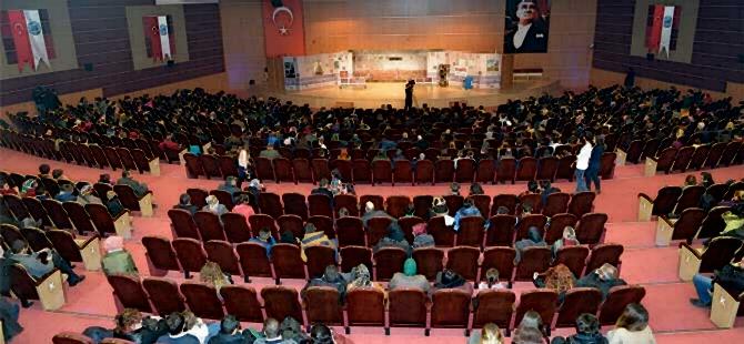 Metro Canavarı Kmü'de 9