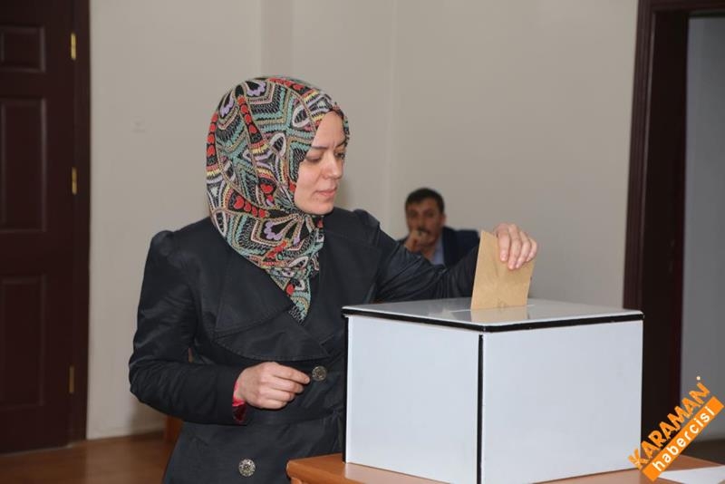 Belediye Meclisinde Komisyon Ve Encüman Üyeleri Belirlendi 4