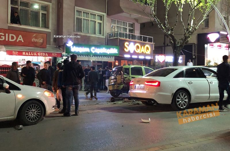 Karaman’ın en işlek caddelerinden İstasyon Caddesinde dün gece 5 araç bi 13