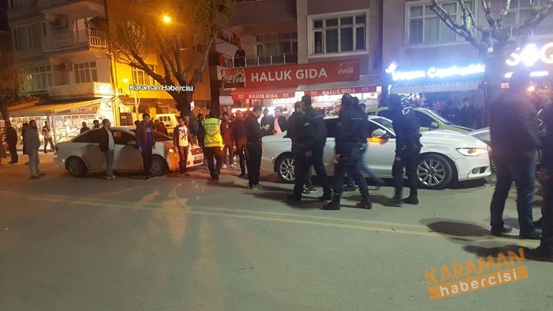 Karaman’ın en işlek caddelerinden İstasyon Caddesinde dün gece 5 araç bi 7