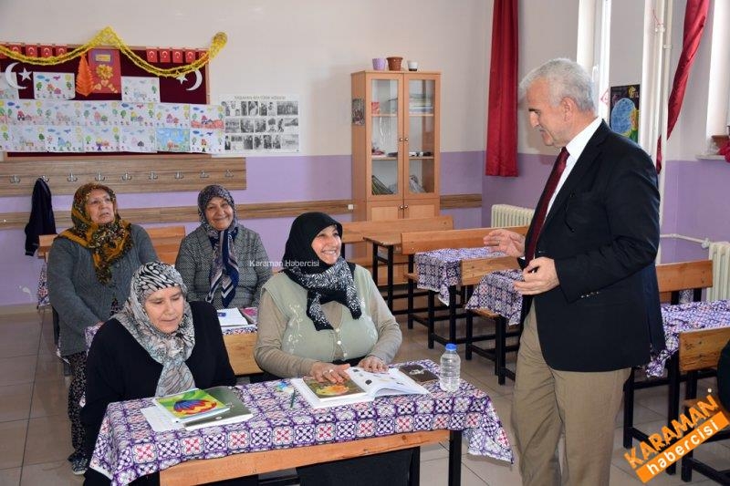 Okuma Yazma Öğrenen Teyzelere Sürpriz Ziyaret 7