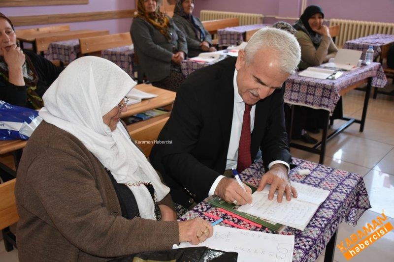 Okuma Yazma Öğrenen Teyzelere Sürpriz Ziyaret 9