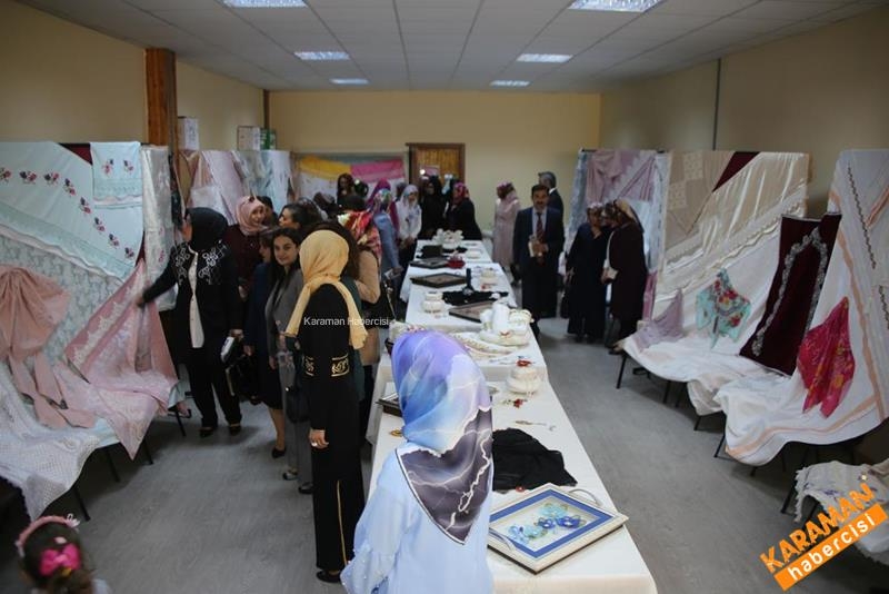 Hanımlar Lokalinden El Sanatları Karma Sergisi 2