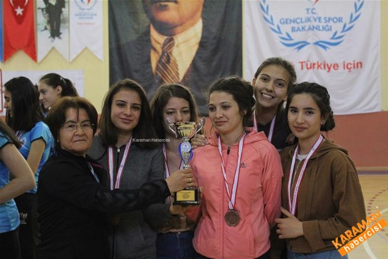 Kulüpler Arası Voleybol Müsabakaları Sona Erdi 5