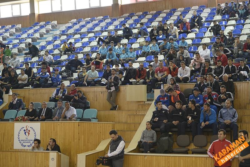 Üniversitelerarası Boks Şampiyonası Başladı 16