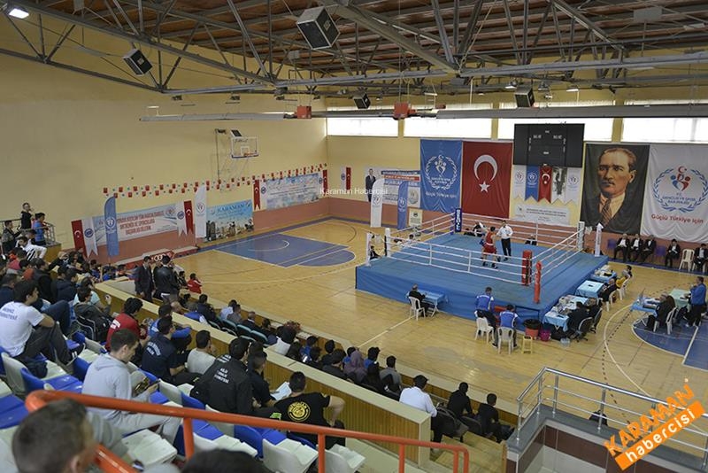 Üniversitelerarası Boks Şampiyonası Başladı 17