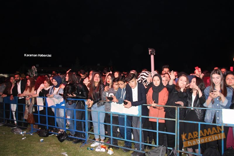 Manuş Baba Karaman’da Sahne Aldı 16