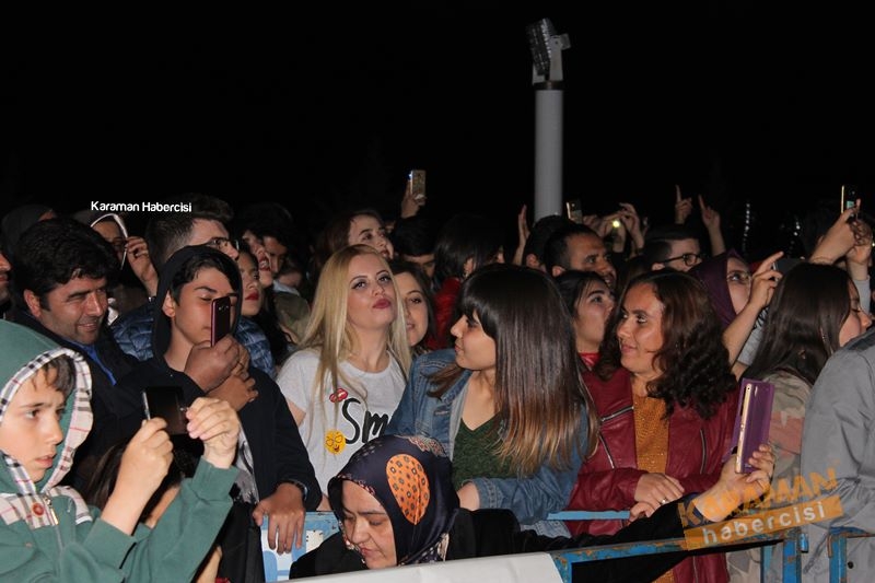 Manuş Baba Karaman’da Sahne Aldı 5