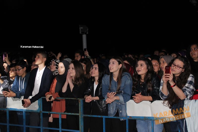 Manuş Baba Karaman’da Sahne Aldı 7