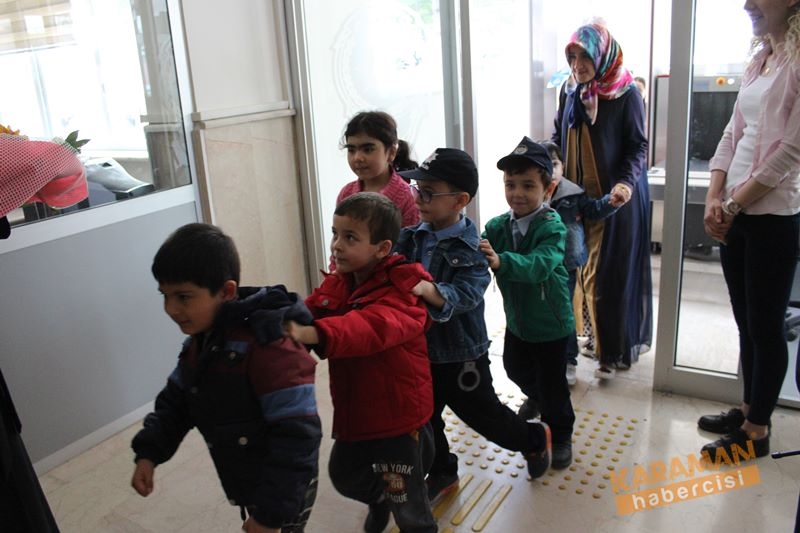 Emniyet Müdüründen Minikler Aracılığıyla Mesaj 1