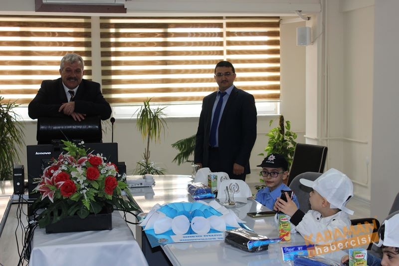 Emniyet Müdüründen Minikler Aracılığıyla Mesaj 10