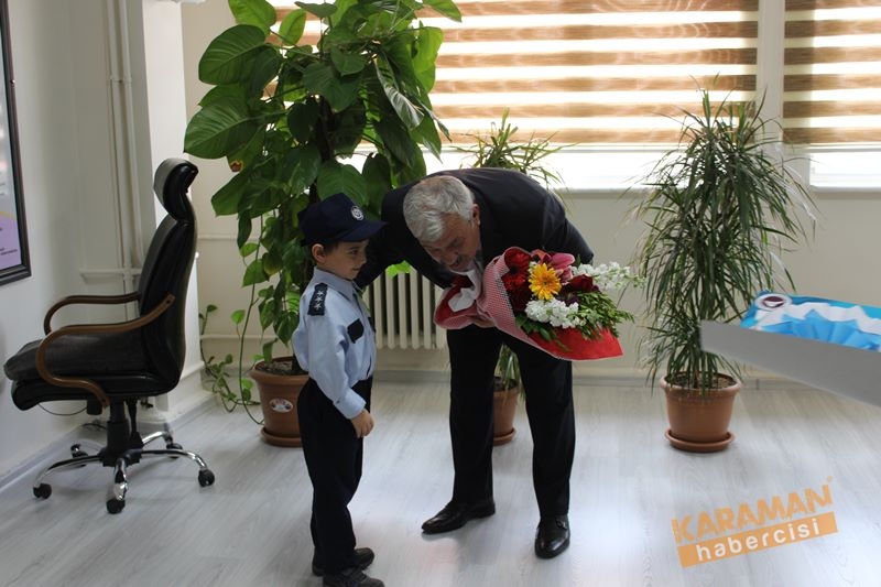 Emniyet Müdüründen Minikler Aracılığıyla Mesaj 12