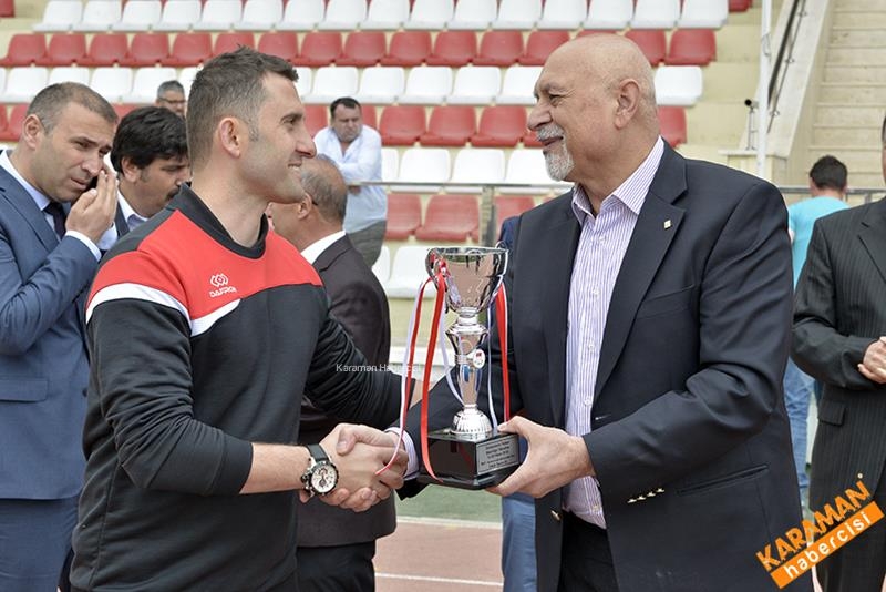 Üniversiteler Arası Futbol Müsabakaları Sona Erdi 8