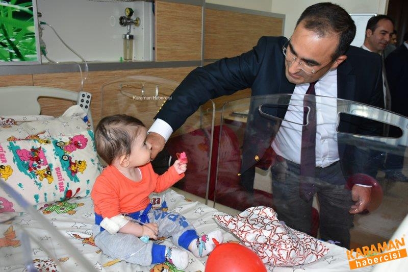 23 Nisan´ı Hastanede Kutladılar 13