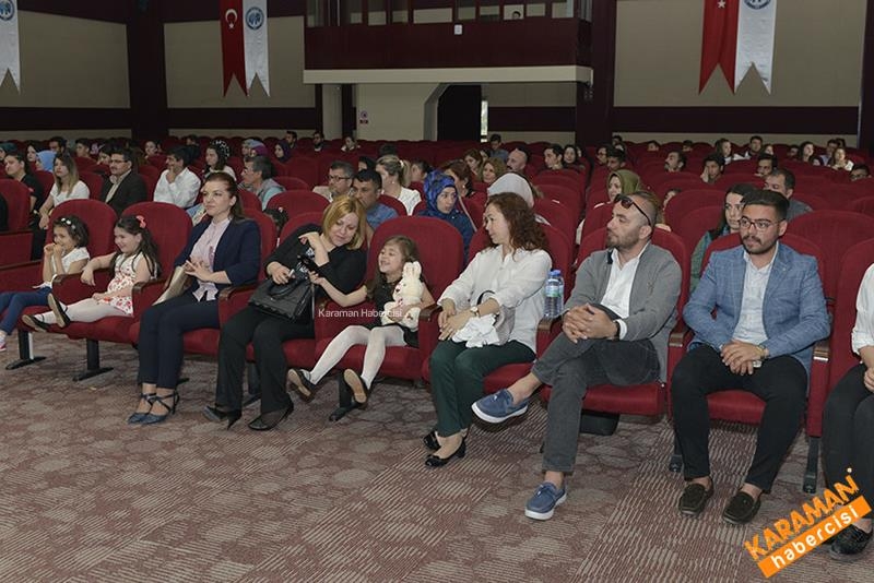 23 Nisan'da Çocuklar Duygularını Resimlere Yansıttı 14