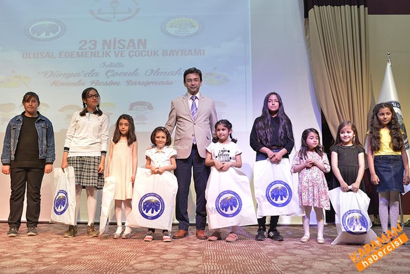 23 Nisan'da Çocuklar Duygularını Resimlere Yansıttı 18