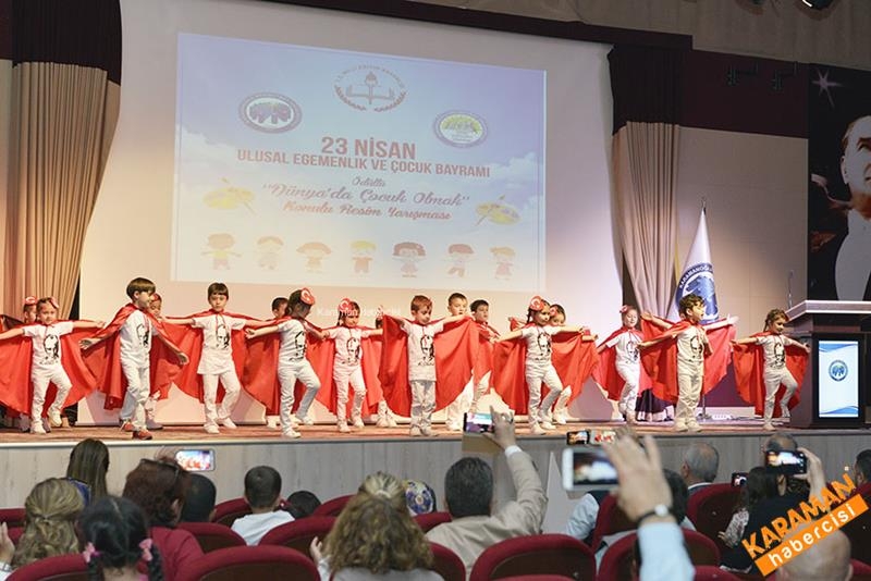 23 Nisan'da Çocuklar Duygularını Resimlere Yansıttı 21