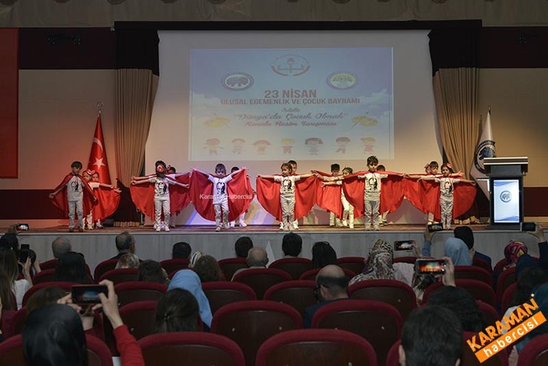 23 Nisan'da Çocuklar Duygularını Resimlere Yansıttı 8
