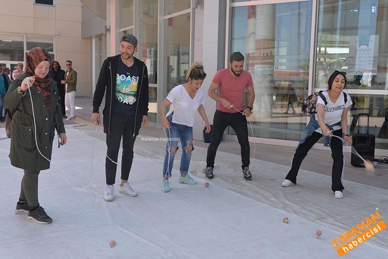 Öğrenciler Topaç Turnuvası ile Eğlendi 8