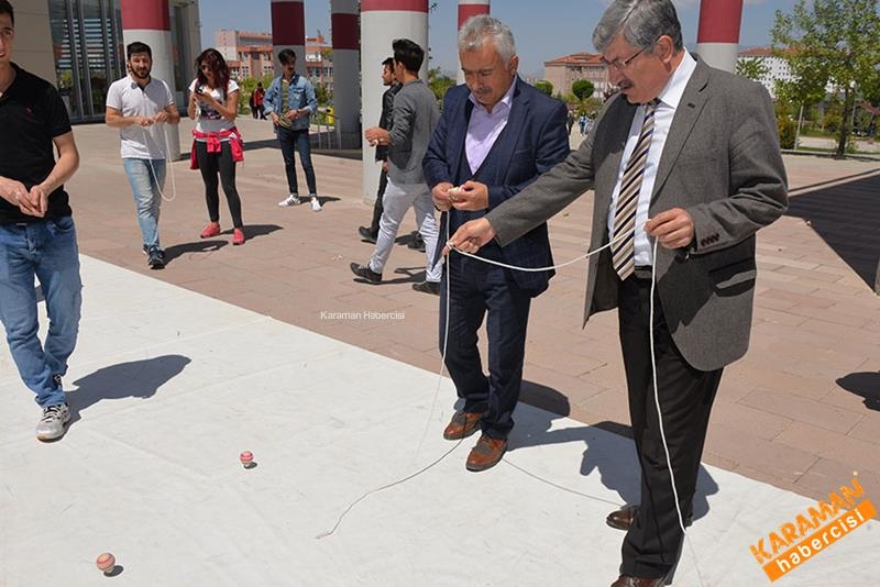 Öğrenciler Topaç Turnuvası ile Eğlendi 9