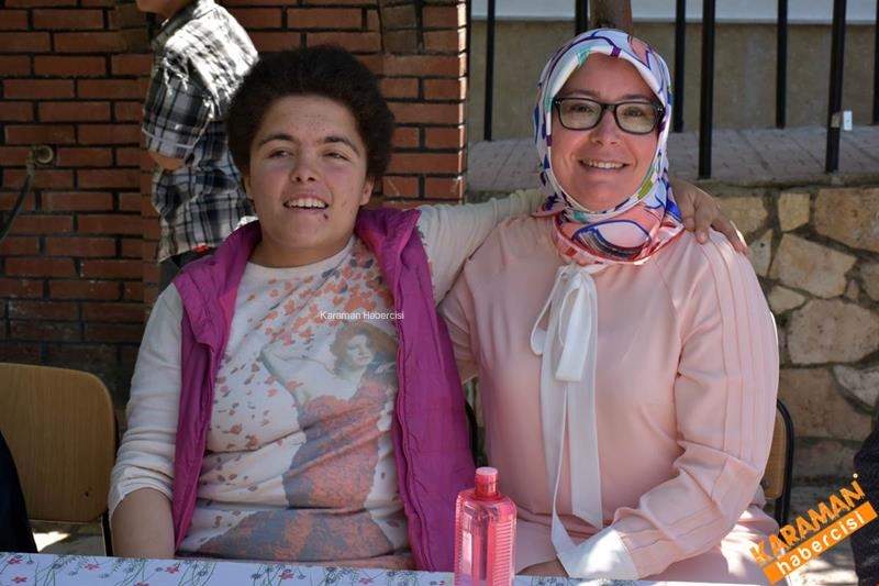 Fahri Meral'in Eşi Zehra Meral Yılsonu Etkinliğine Katıldı 1