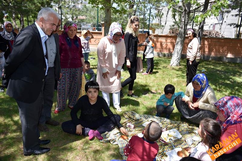 Fahri Meral'in Eşi Zehra Meral Yılsonu Etkinliğine Katıldı 5