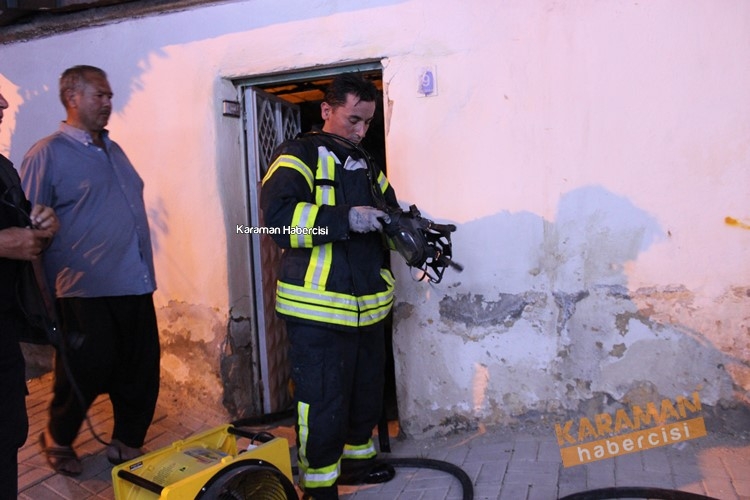 Karaman’da Ev Yangını 17