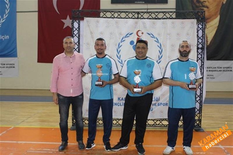 Oturarak Voleybol’da Süper Lig’e Yükselen Takımlar Belli Oldu 14