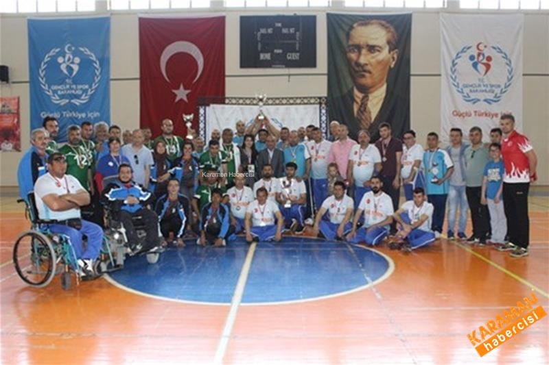 Oturarak Voleybol’da Süper Lig’e Yükselen Takımlar Belli Oldu 25