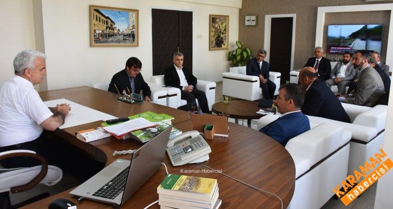 Kuntoğlu, İlçe Milli Eğitim Müdürleriyle Bir Araya Geldi 5