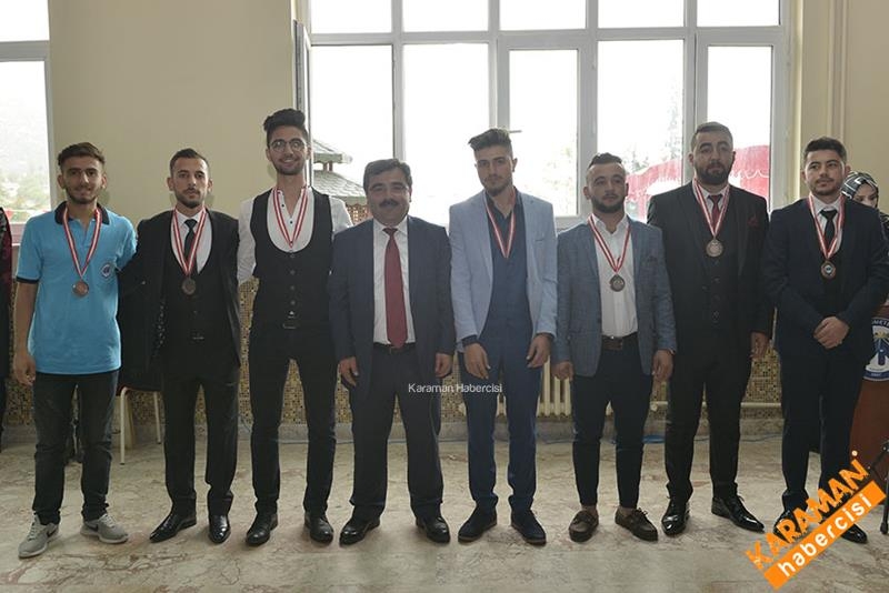 Ermenek Meslek Yüksekokulunda Mezuniyet Coşkusu 25