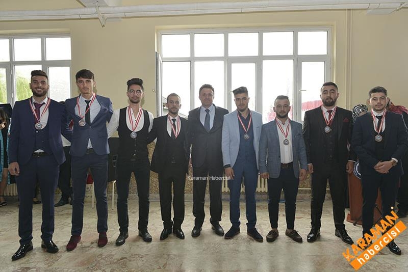 Ermenek Meslek Yüksekokulunda Mezuniyet Coşkusu 27