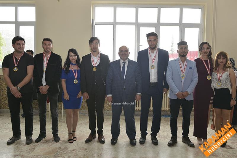 Ermenek Meslek Yüksekokulunda Mezuniyet Coşkusu 28