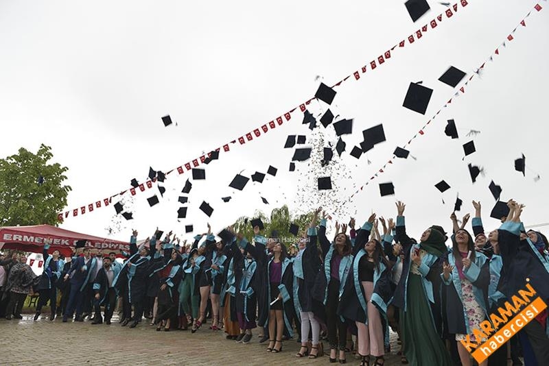 Ermenek Meslek Yüksekokulunda Mezuniyet Coşkusu 42