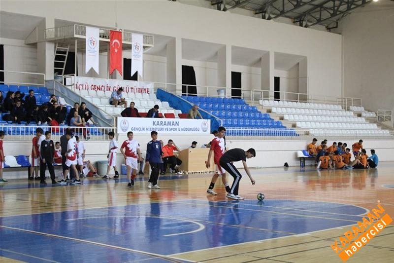 Hentbol Yarı Final Müsabakaları Sona Erdi 12