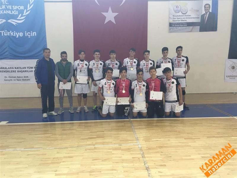 Hentbol Yarı Final Müsabakaları Sona Erdi 9