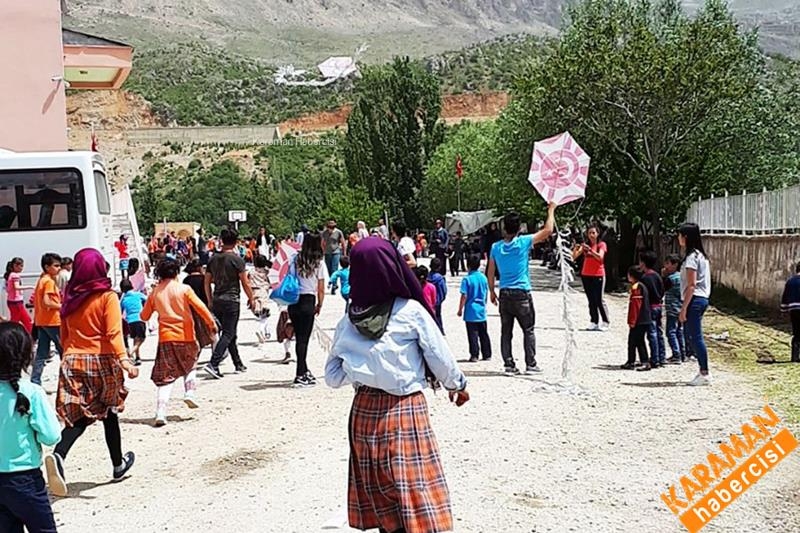 Üniversite Öğrencilerinden Minikler İçin Çocuk Şenliği 10