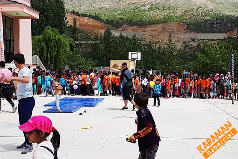 Üniversite Öğrencilerinden Minikler İçin Çocuk Şenliği 9